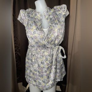 EUC - Womens Blouse